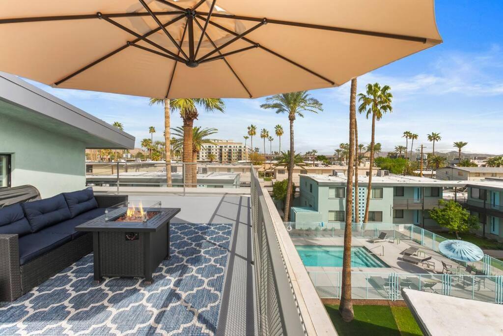 Micro Studio With Balcony & Pool View - Walk To Ot 斯科茨 外观 照片